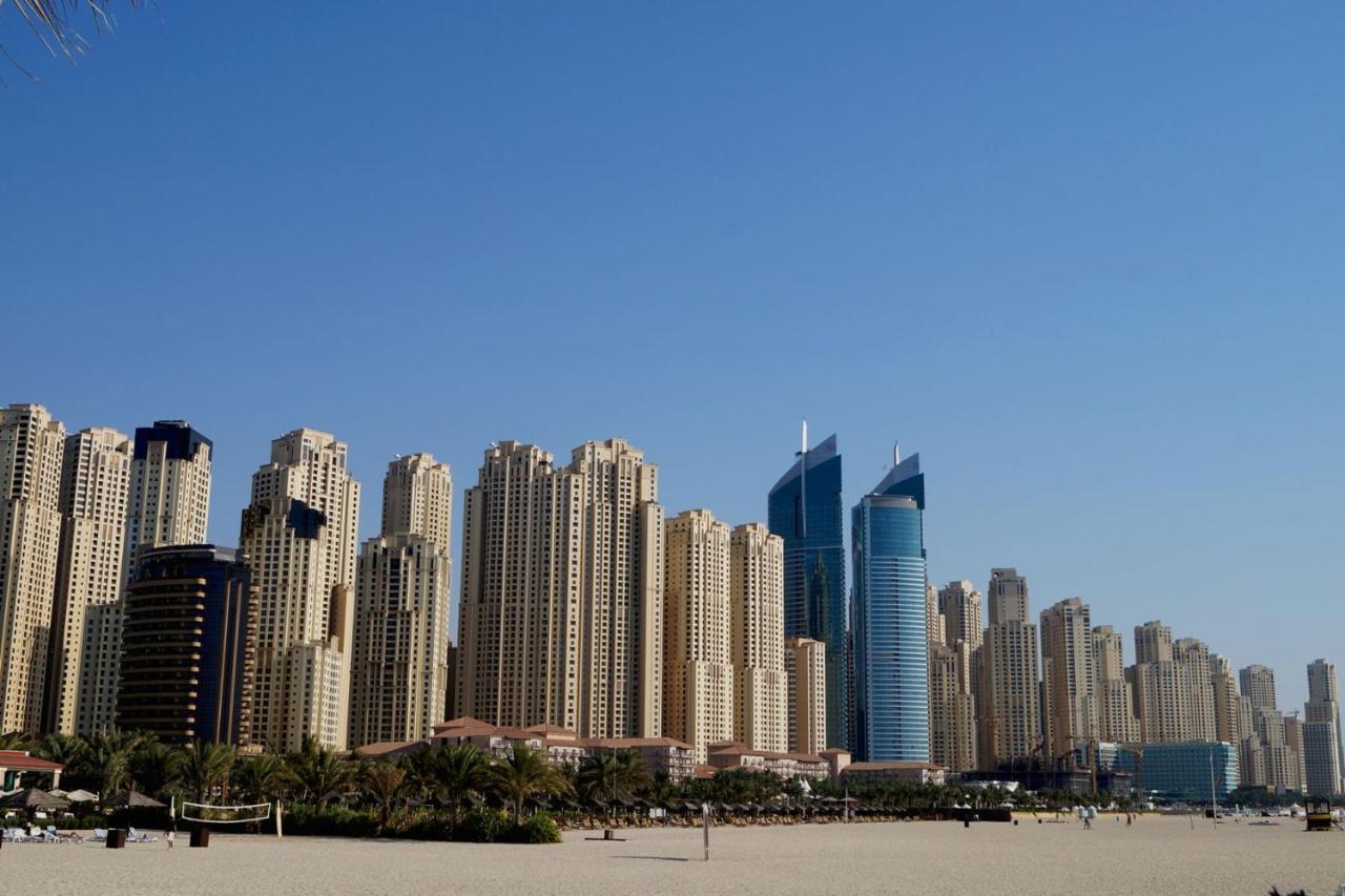 Neyar Beach Vibes - The Penthouse Hostel Dubai Bagian luar foto