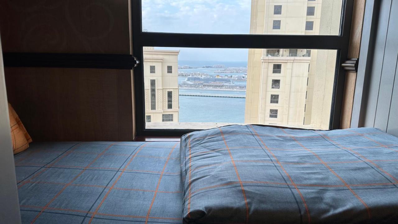 Neyar Beach Vibes - The Penthouse Hostel Dubai Bagian luar foto