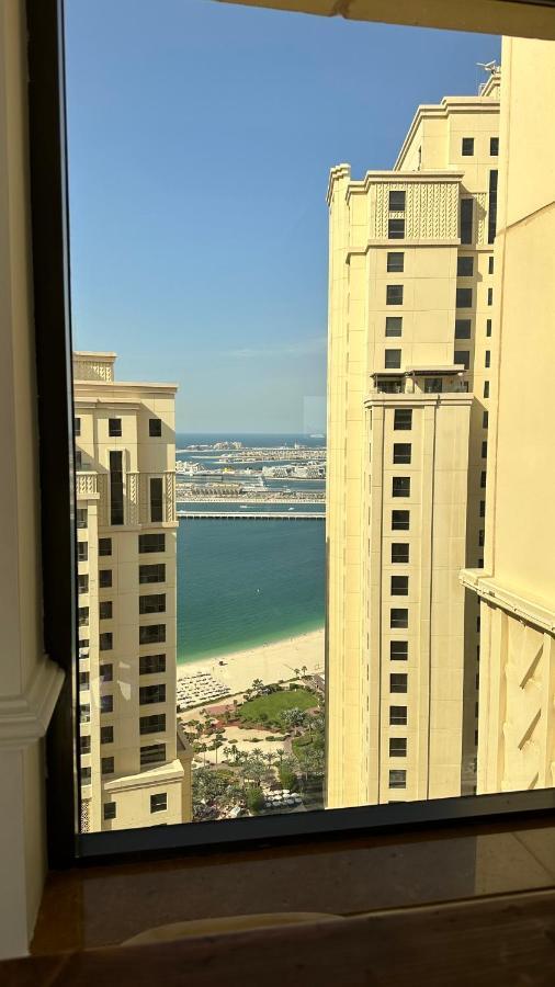 Neyar Beach Vibes - The Penthouse Hostel Dubai Bagian luar foto